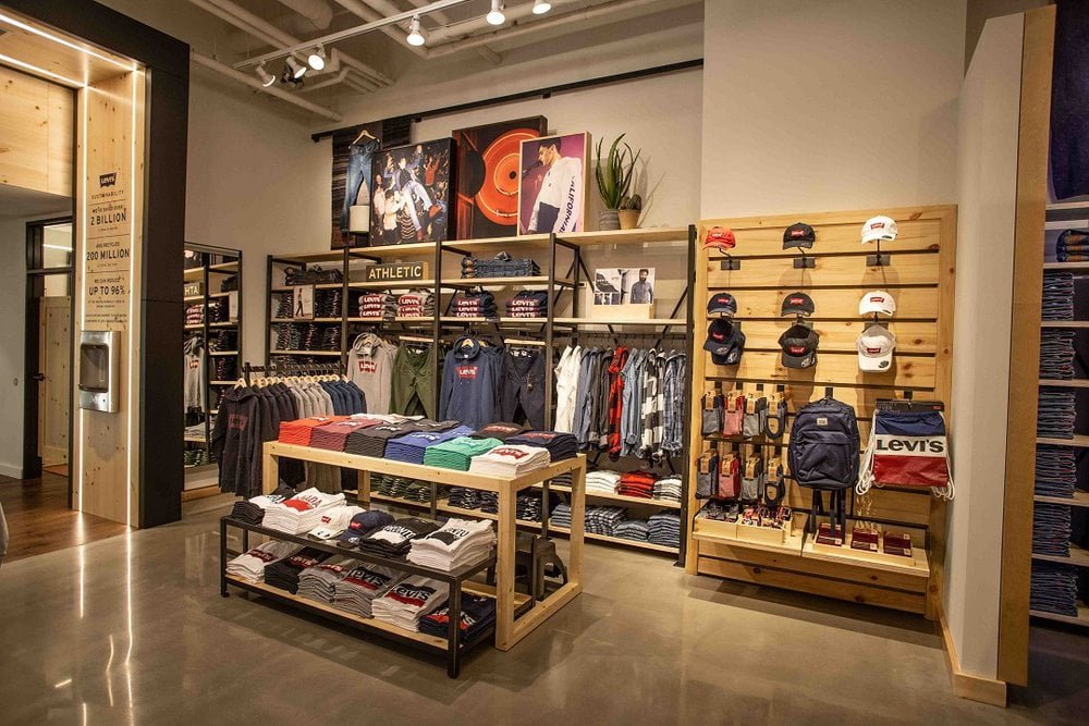 Unveils Canadian Flagship Store 