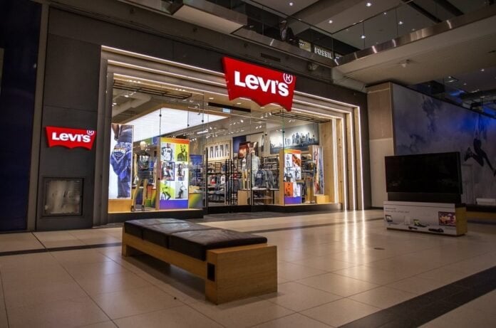 Levis Toronto Eaton Centre Storefront