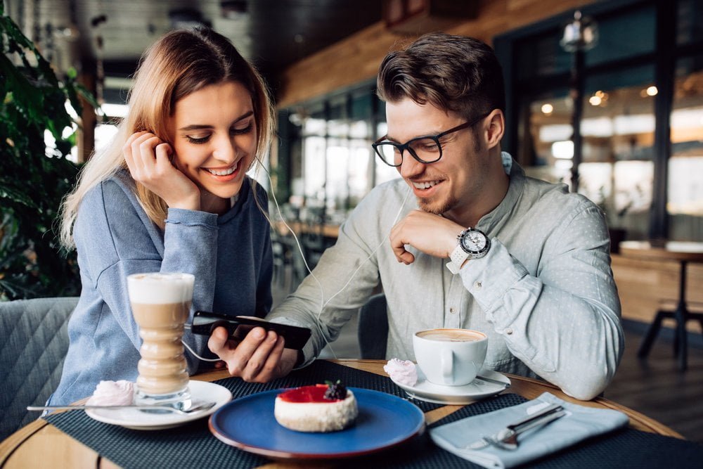 Canadian Retailers Using Social Channels to Build Customer Acquisition and Retention