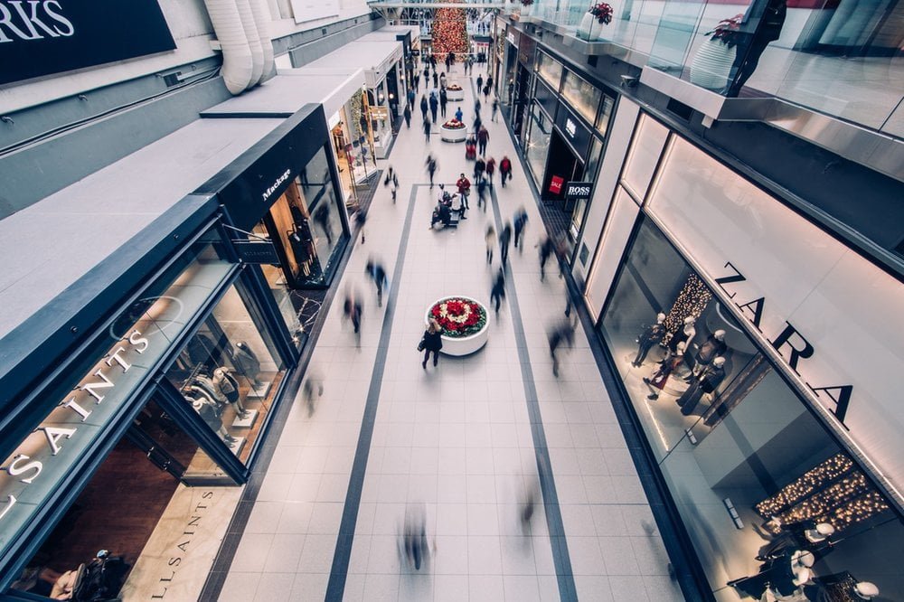 Experience vs Education: What Makes a Successful Retail Leader in Canada?