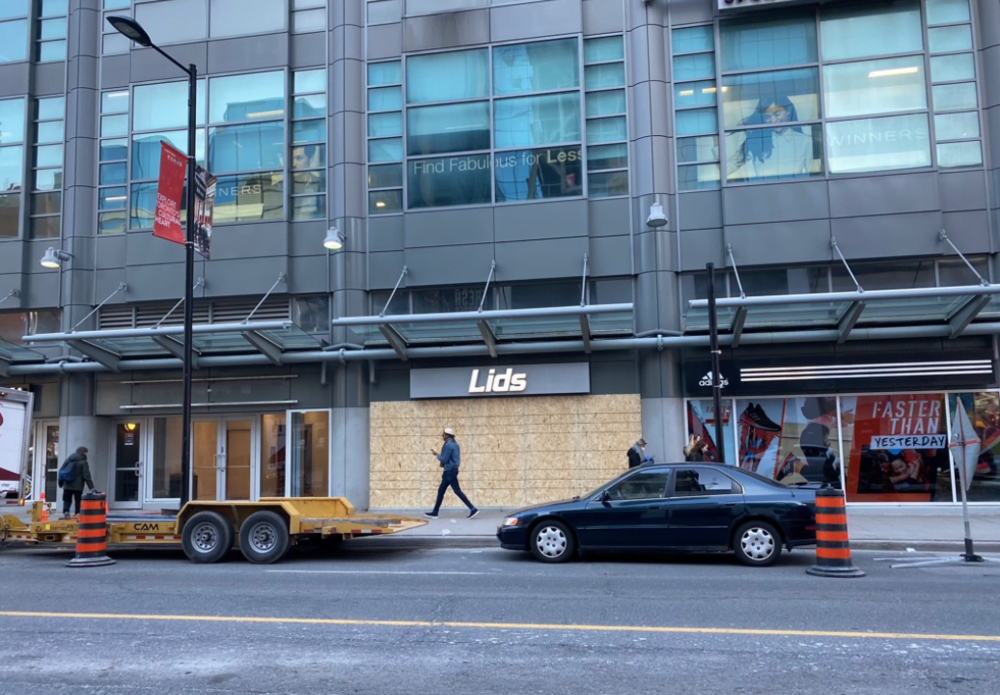 Thefts Increase in Retailers in Canada that Remain Open During COVID-19 Pandemic: Expert