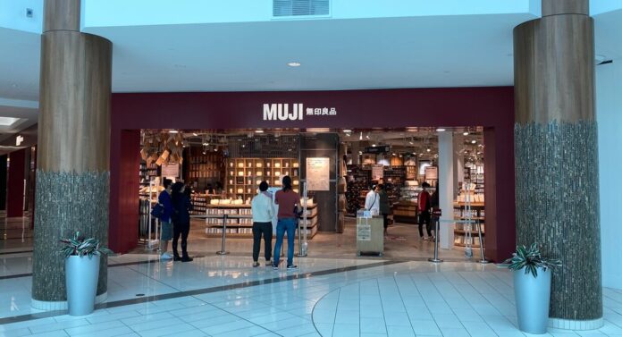 Muji-Guildford-Town-Centre-Storefront