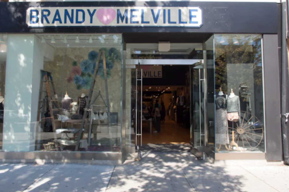 Massive Daily Lineups at Brandy Melville Stores in Canada a Result of Social Media