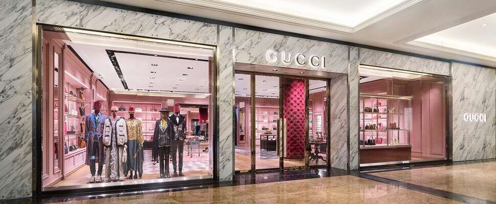 gucci store in mall