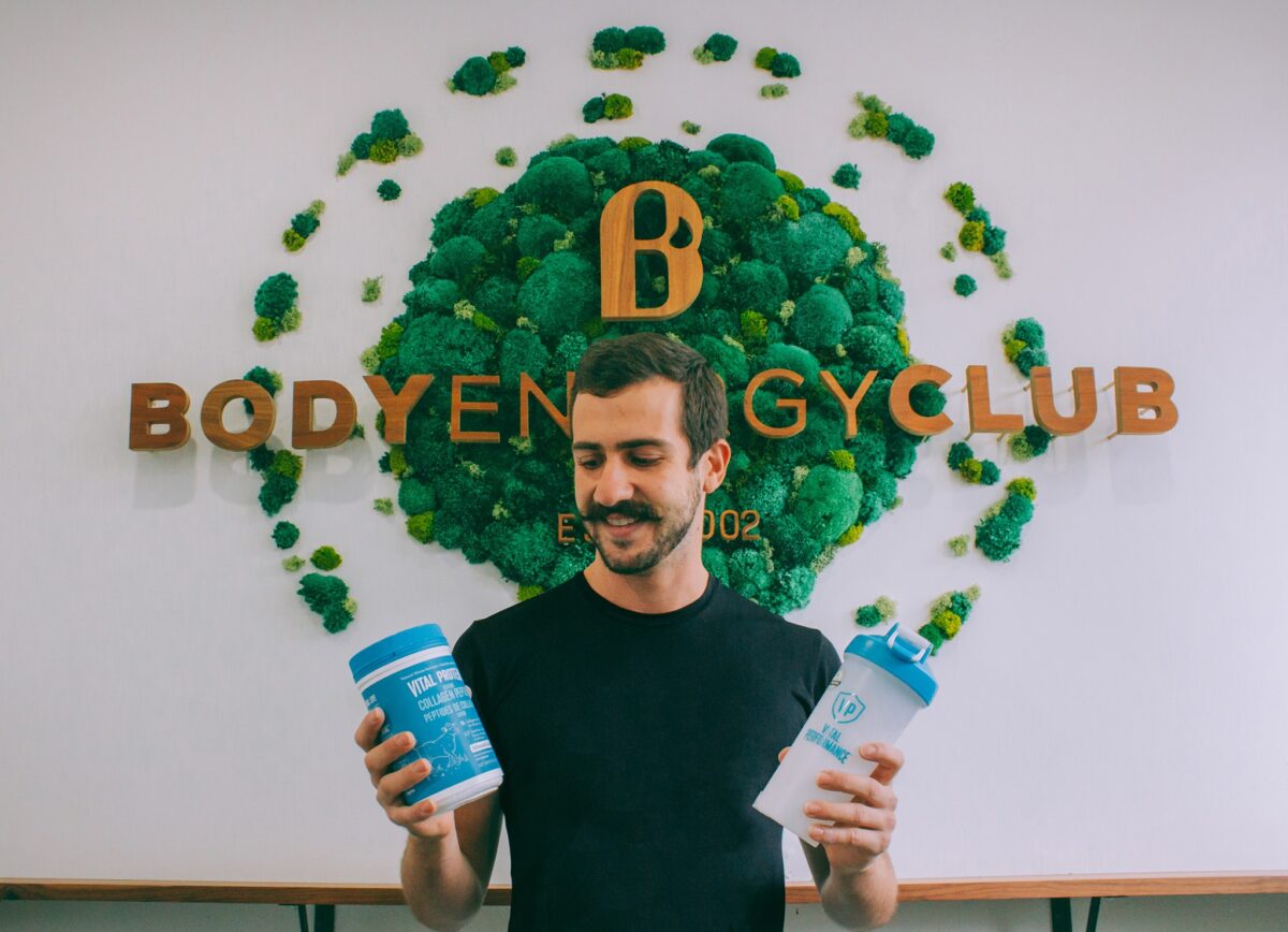 BODY ENERGY CLUB CUSTOMER SHOWING AVAILABLE PRODUCTS. PHOTO: BODY ENERGY CLBU FACEBOOK