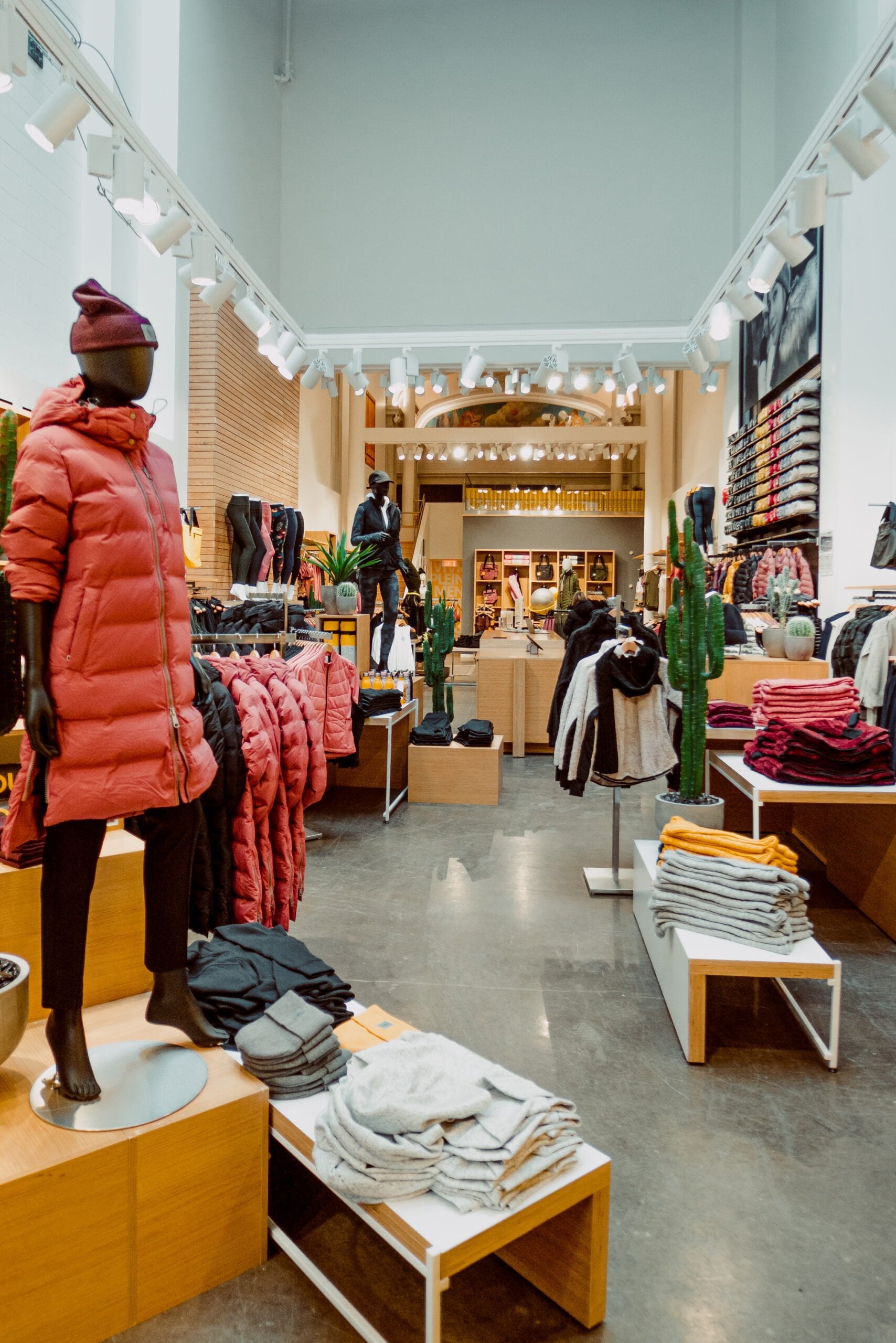 New Lolë concept store in Montreal