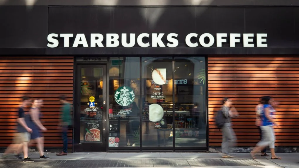 Starbucks Canada supports Breakfast Club of Canada through Holiday Hunger Campaign EXTERIOR OF A DOWNTOWN TORONTO STARBUCKS COFFEE SHOP. PHOTO: STARBUCKS
