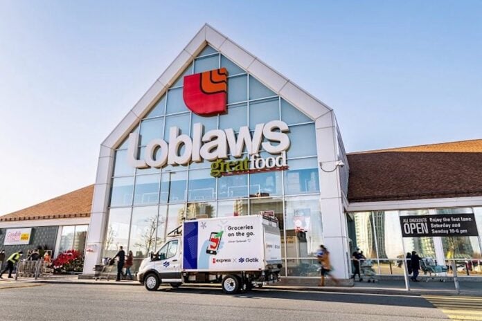 Loblaws autonomous vehicles outside Toronto Loblaws grocery store. Photo: Loblaws