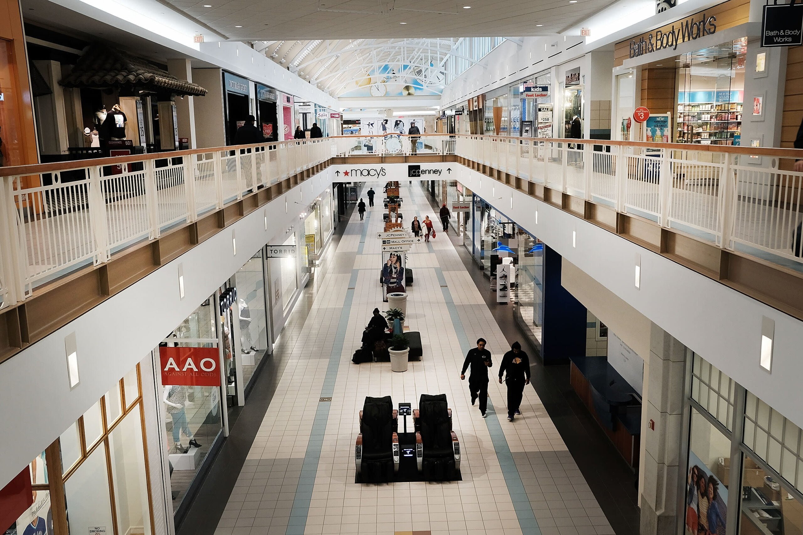 Canadian Mall Owners Could Acquire Key Retail Tenants: Expert Canadian mall interior. Photo: Google