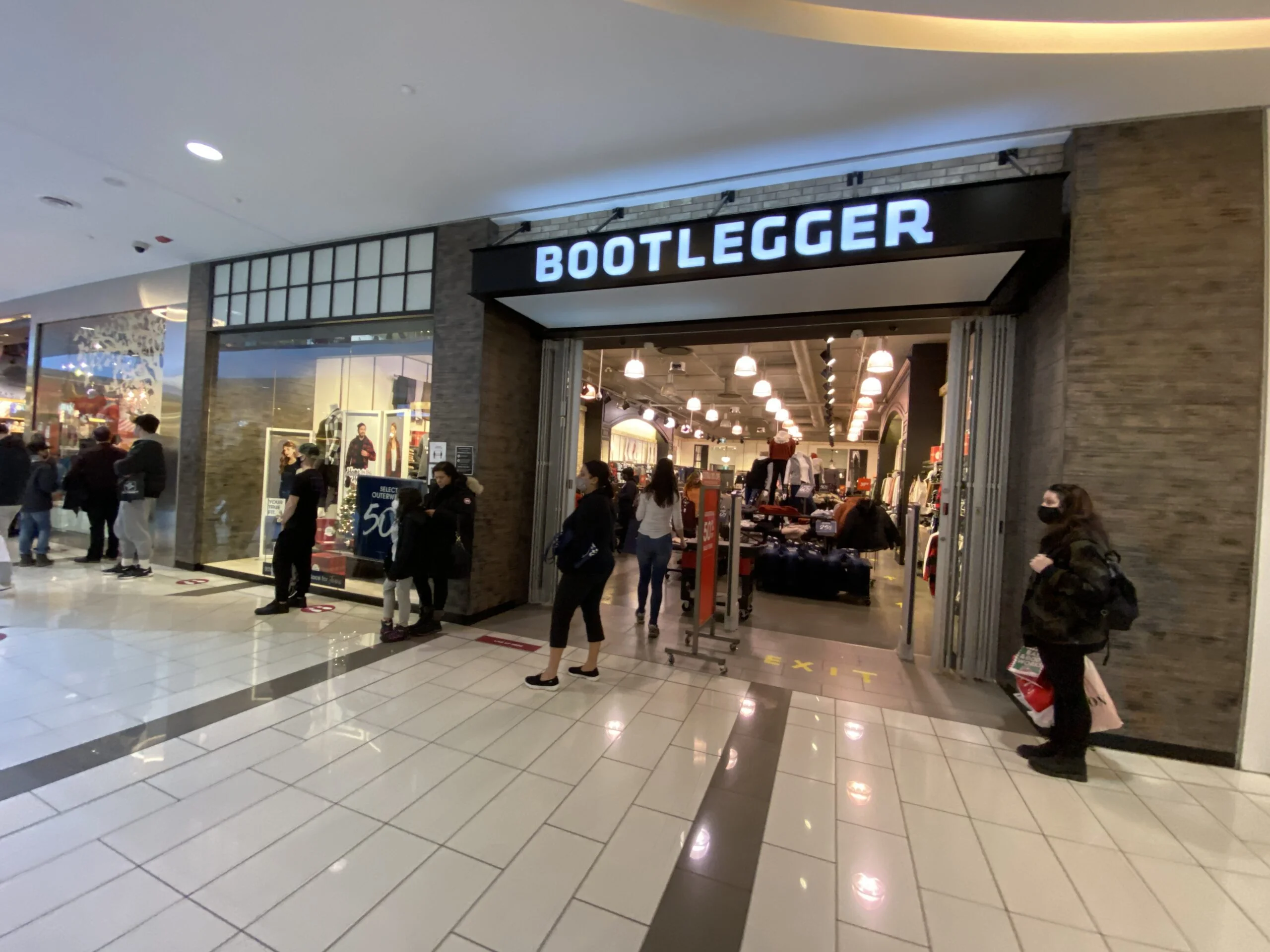 Warehouse One Collapse Signals Structural Shift in Canadian Apparel Retail