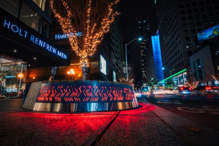 urban-campfire-benches-bloor-yorkville Urban Campfire Benches on Bloor Street. Photo: Larry Leung