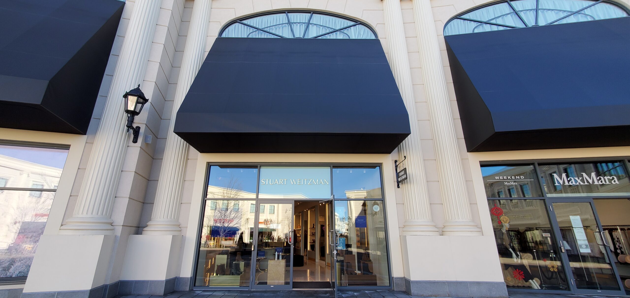 Stuart Weitzman at McArthur Glen.