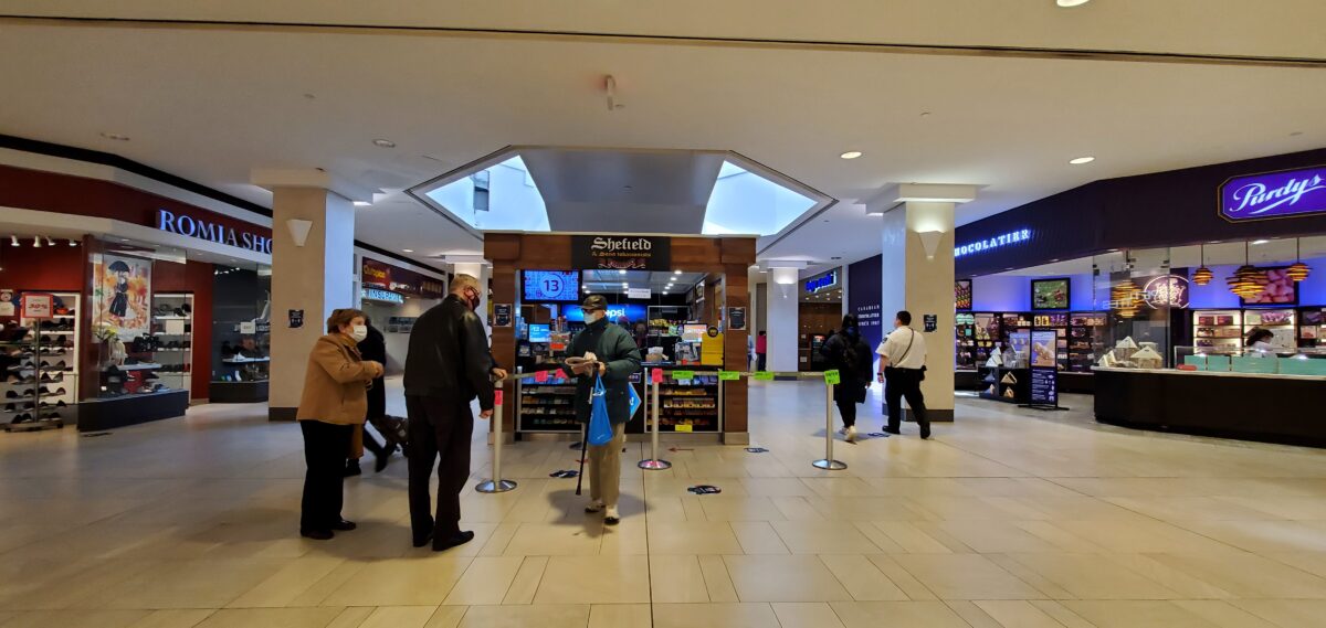 Richmond Centre corridor between Romia Shoes and Purdys Chocolatiers