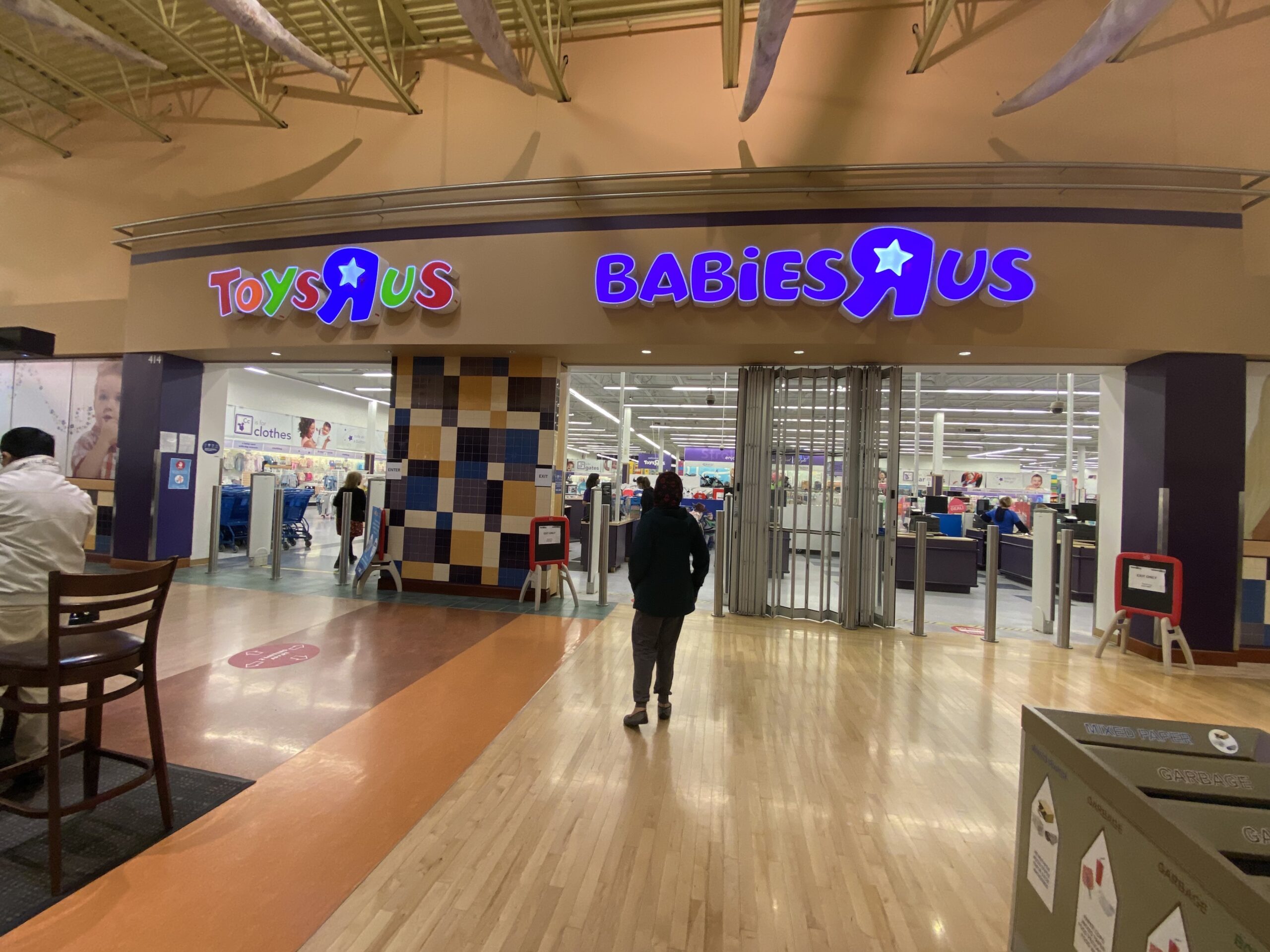 Toys "R" Us at CrossIron Mills