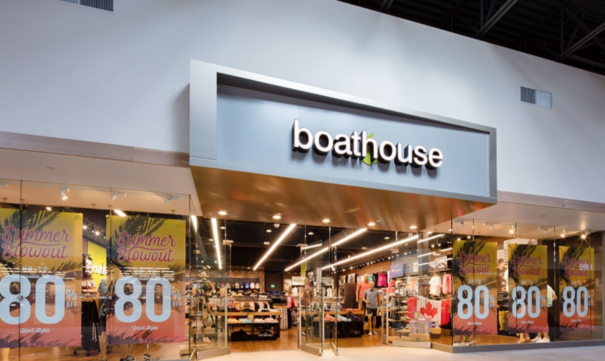 Exterior of Boathouse store. Photo: GL Smith