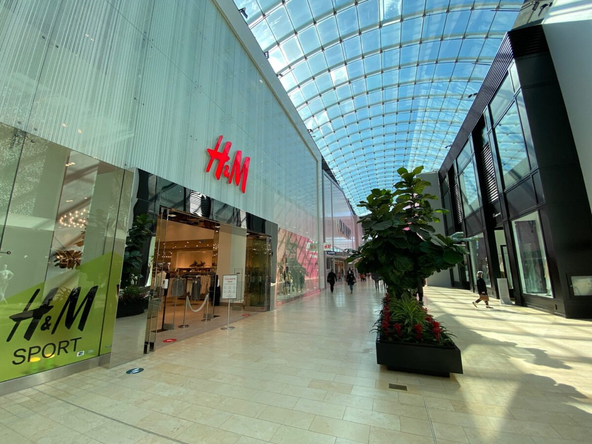 H&M at Yorkdale
