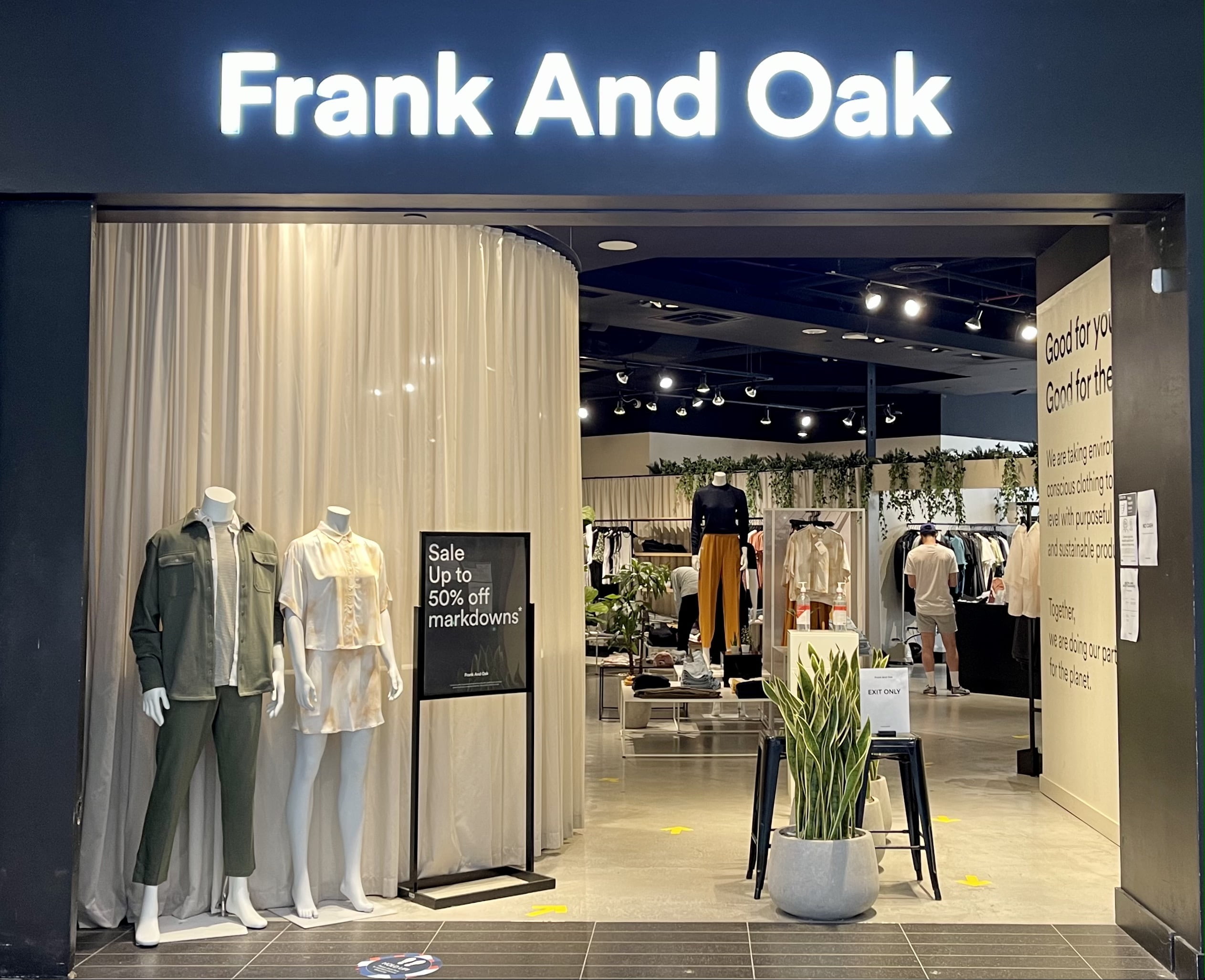New Owner of ‘Frank And Oak’ to Expand Brand with Stores in Canada and Globally After Restructuring: President Interview Frank and Oak at CF Toronto Eaton Centre