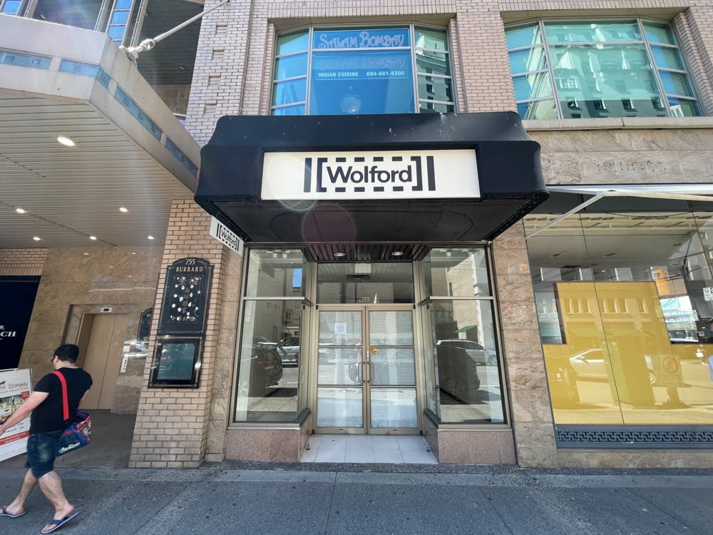 Former Wolford location on Burrard Street just off Alberni Street in Vancouver (June 2021).