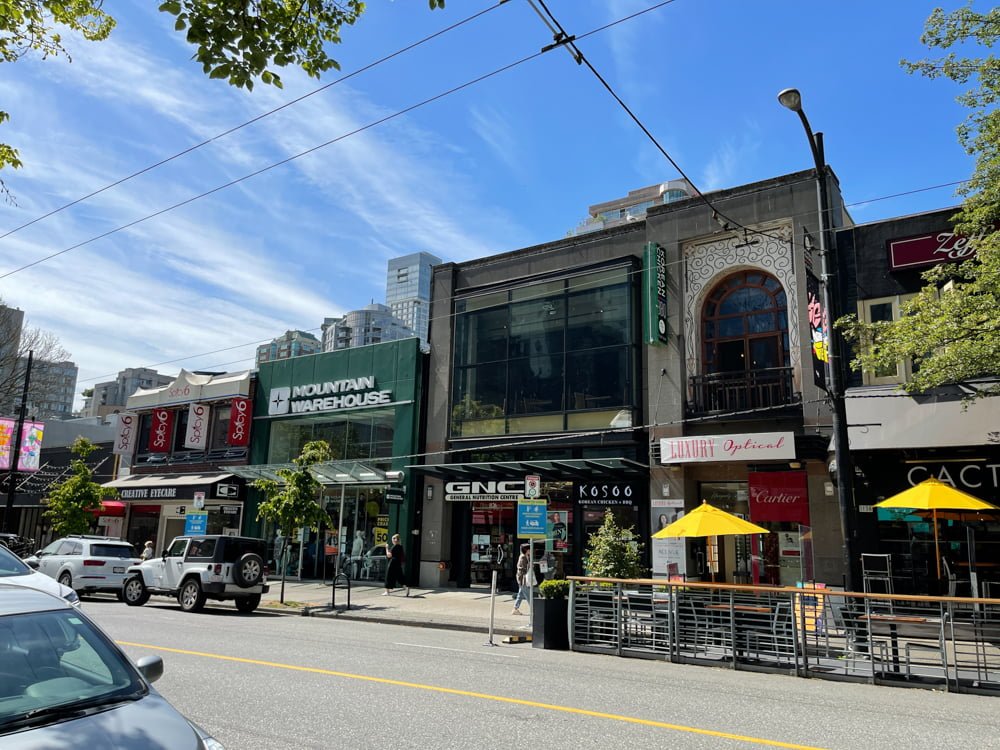 1100 block of Robson Street in Vancouver (June 2021)