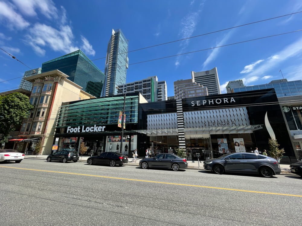 Foot Locker and Sephora on Robson Street (June 2021).