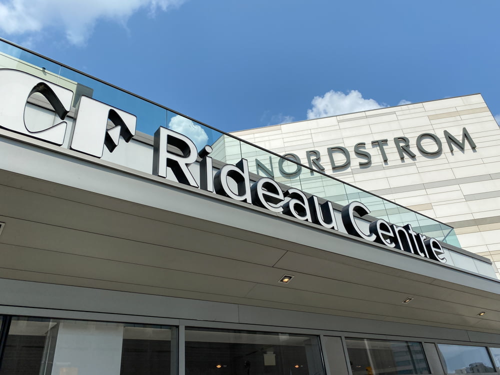 CF Rideau Centre. Photo: Dustin Fuhs.