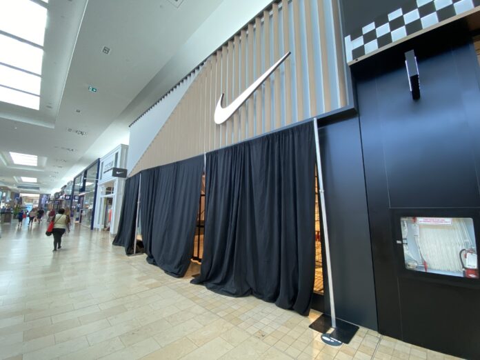 Former-Nike-store-toronto-yorkdale-shopping-centre