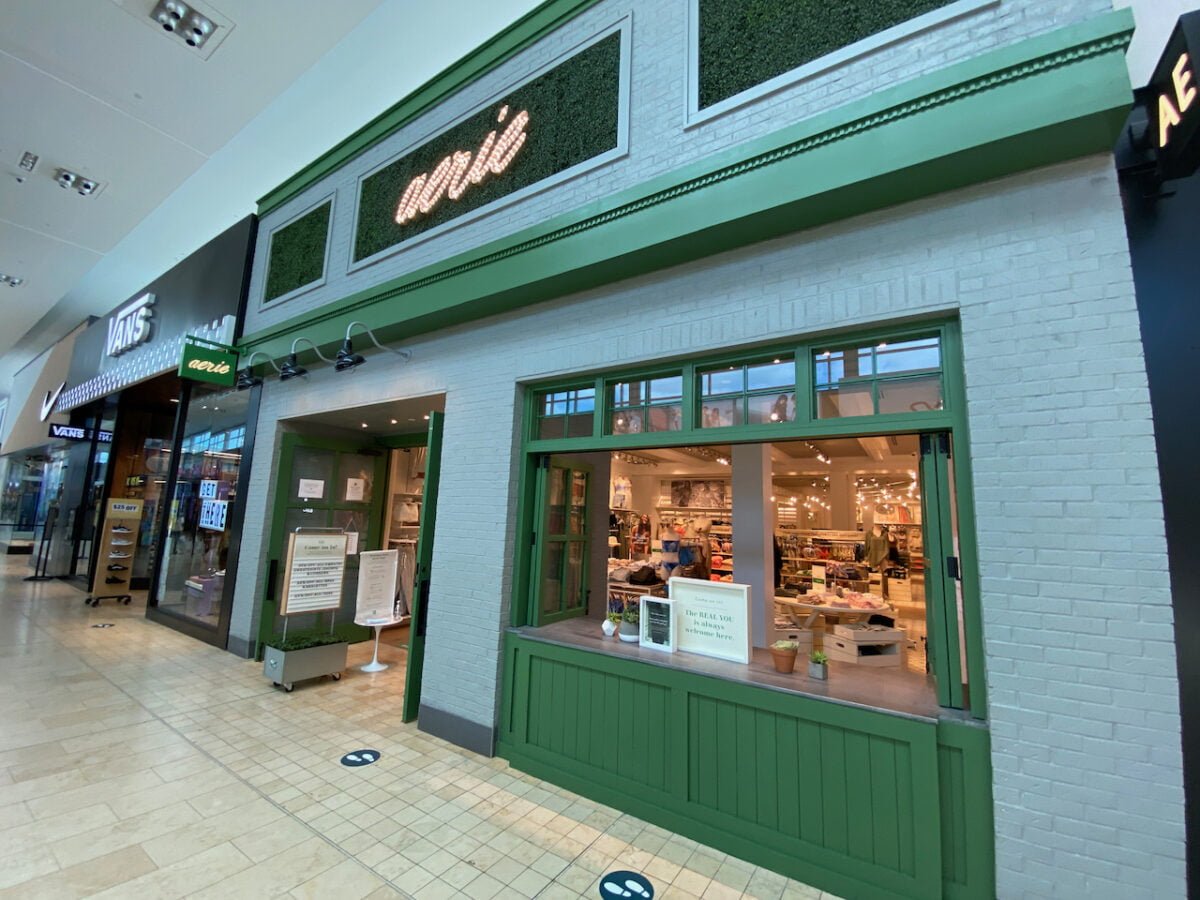 aerie at Yorkdale Shopping Centre
