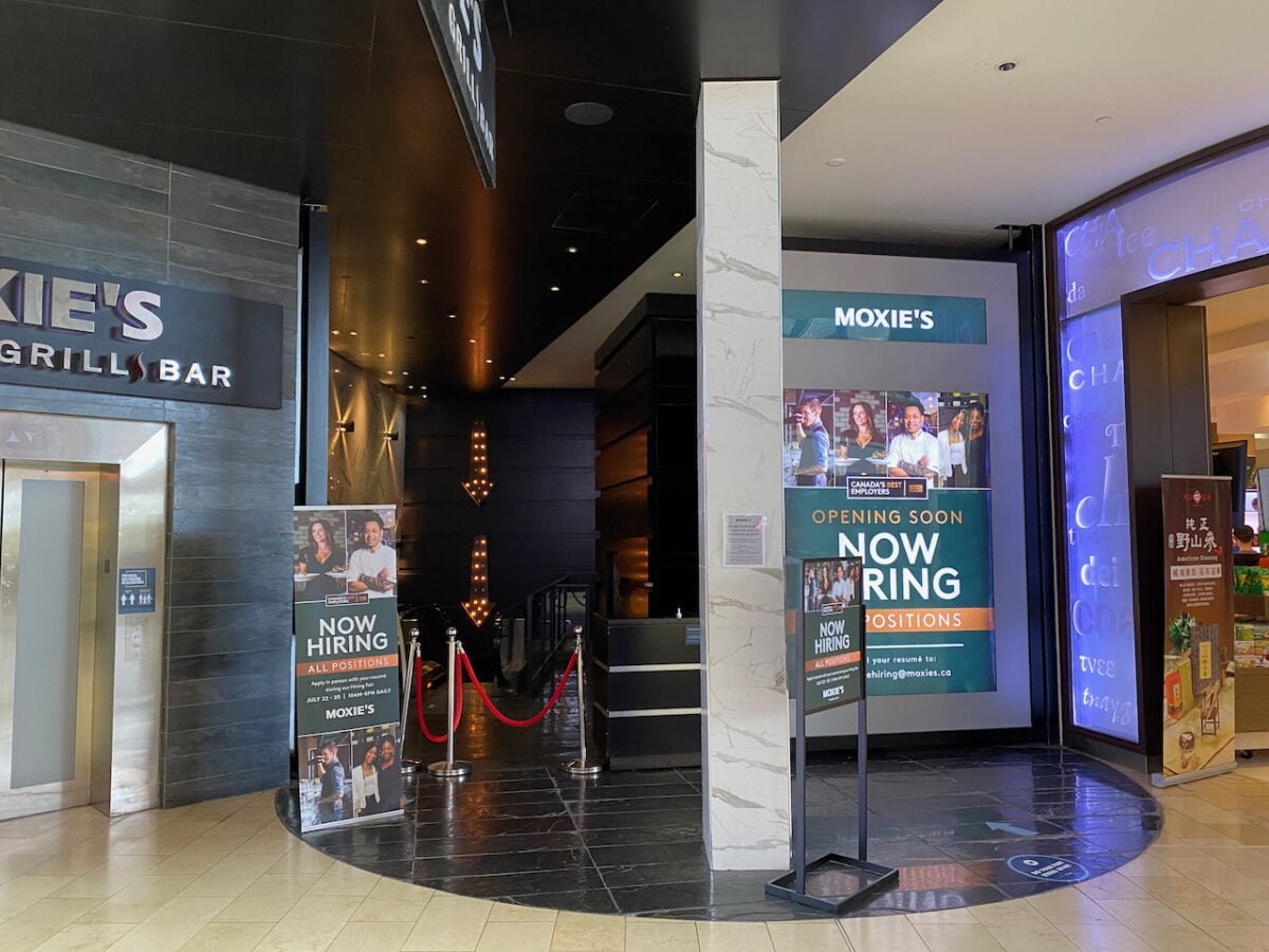 Moxies at Yorkdale Shopping Centre