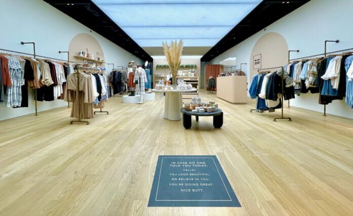 The Latest Scoop at CF Toronto Eaton Centre