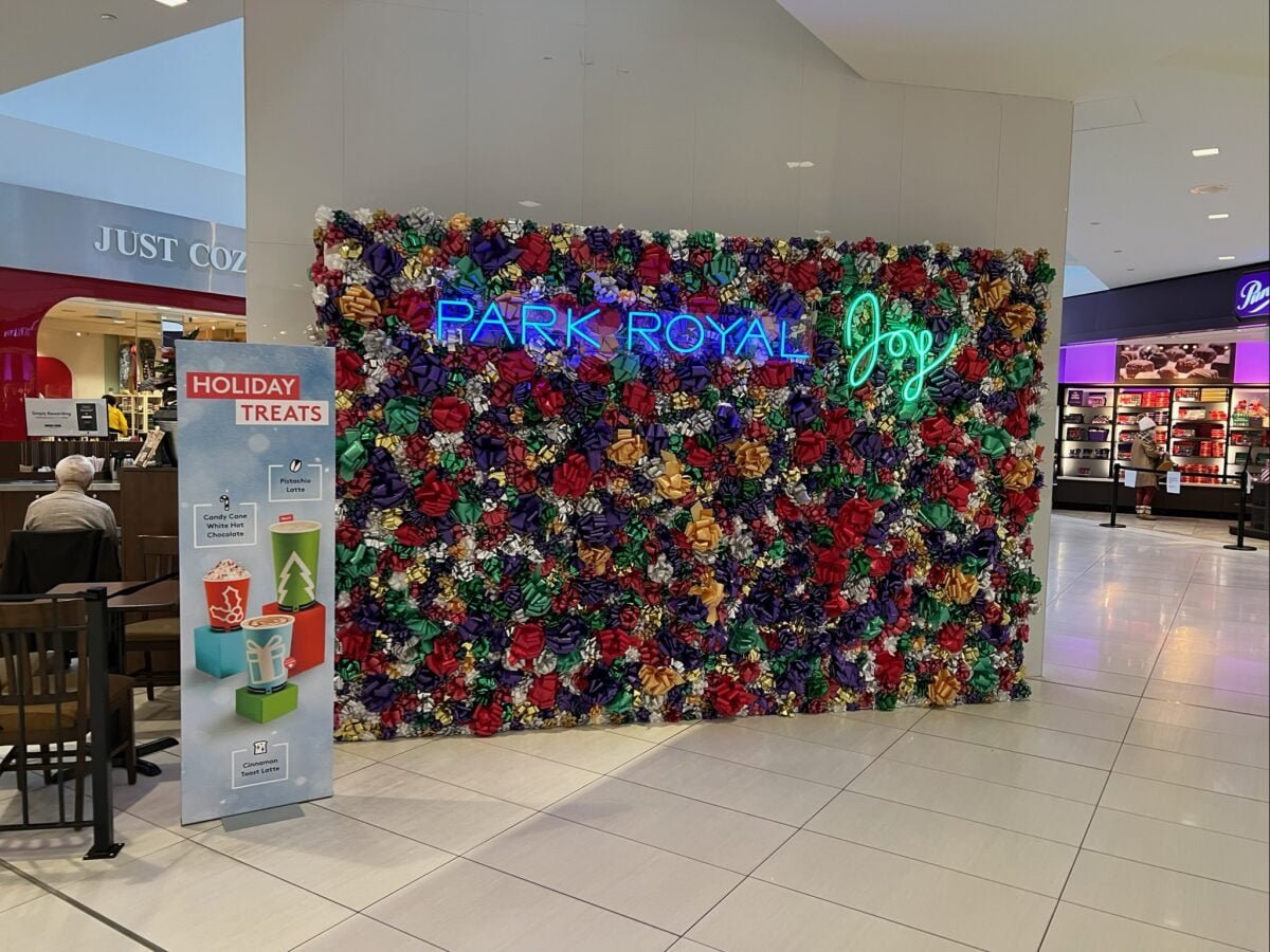 Instagram Wall at Park Royal South with the Christmas decorations up for Christmas 2021 in West Vancouver (December 2021). Photo: Lee Rivett.