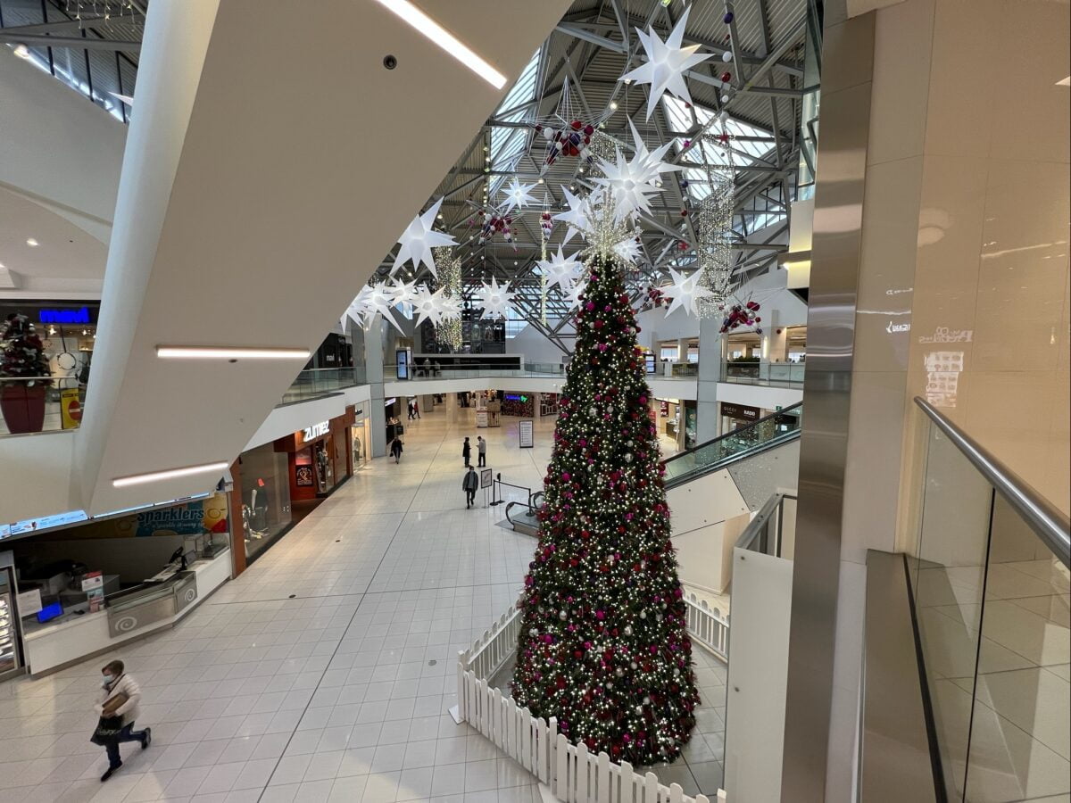 Park Royal South with the Christmas decorations up for Christmas 2021 in West Vancouver (December 2021). Photo: Lee Rivett.