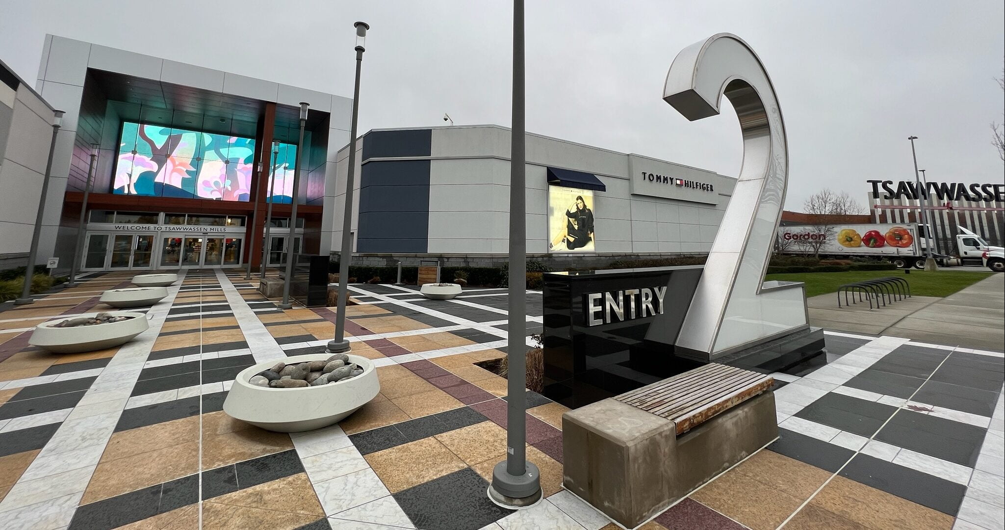 Entry 2 at Tsawwassen Mills in Delta, BC (December 2021).