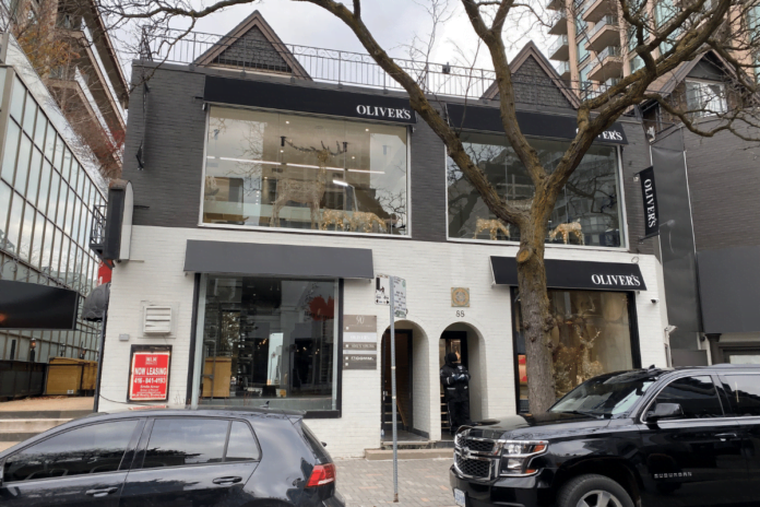 Oliver Jewellery 88 Yorkville Ave