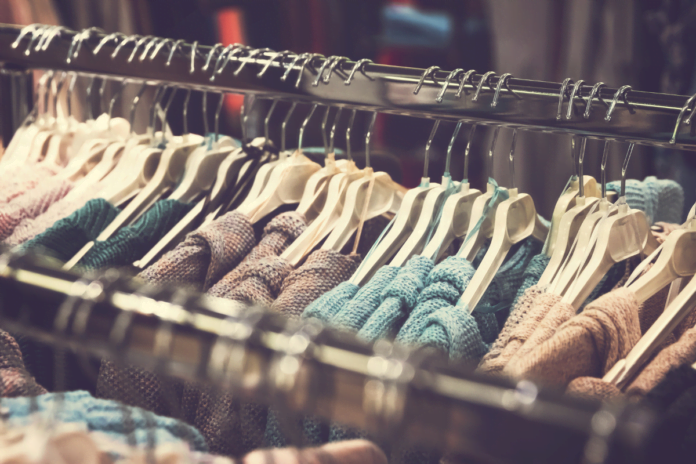 retail store hangers