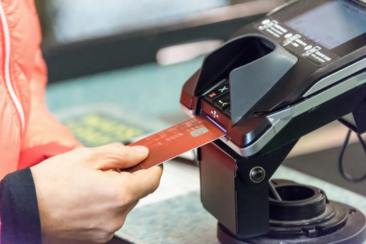 Canadian Retail Sales Running on Fumes: Ed Strapagiel