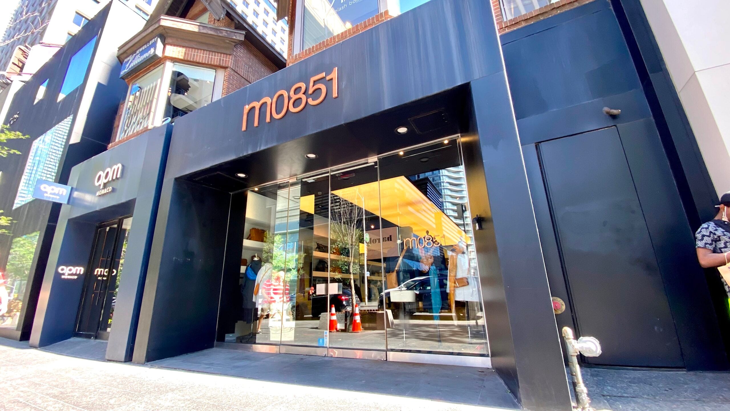 m0851 Opens Storefront on Toronto