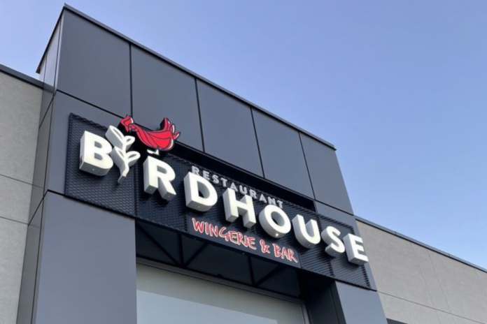 Birdhouse Wingerie & Bar