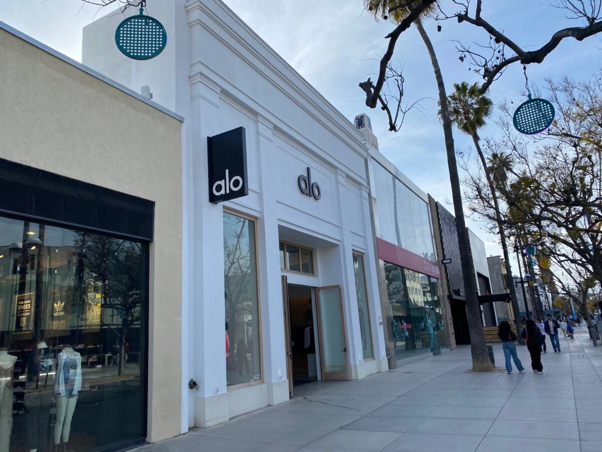 Alo Yoga Entering Quebec Market Amid Ongoing Canadian Store Expansion