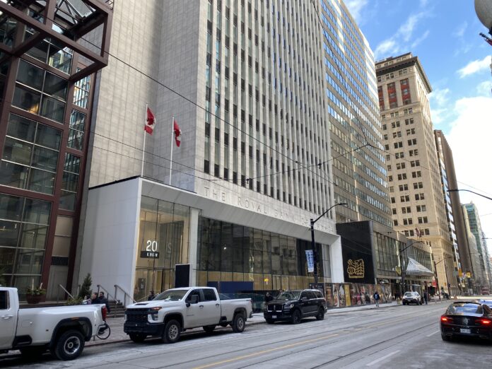 Future Joey King Street