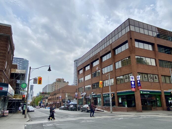 Church St & Wellesley St E