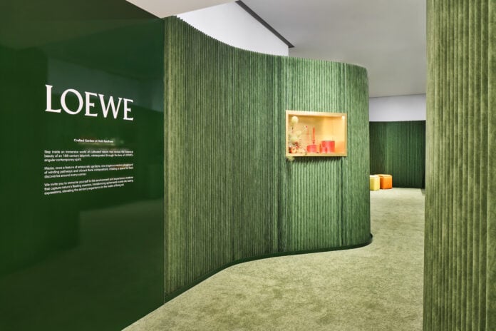 LOEWE Perfumes Holt Renfrew Bloor Pop-Up 006