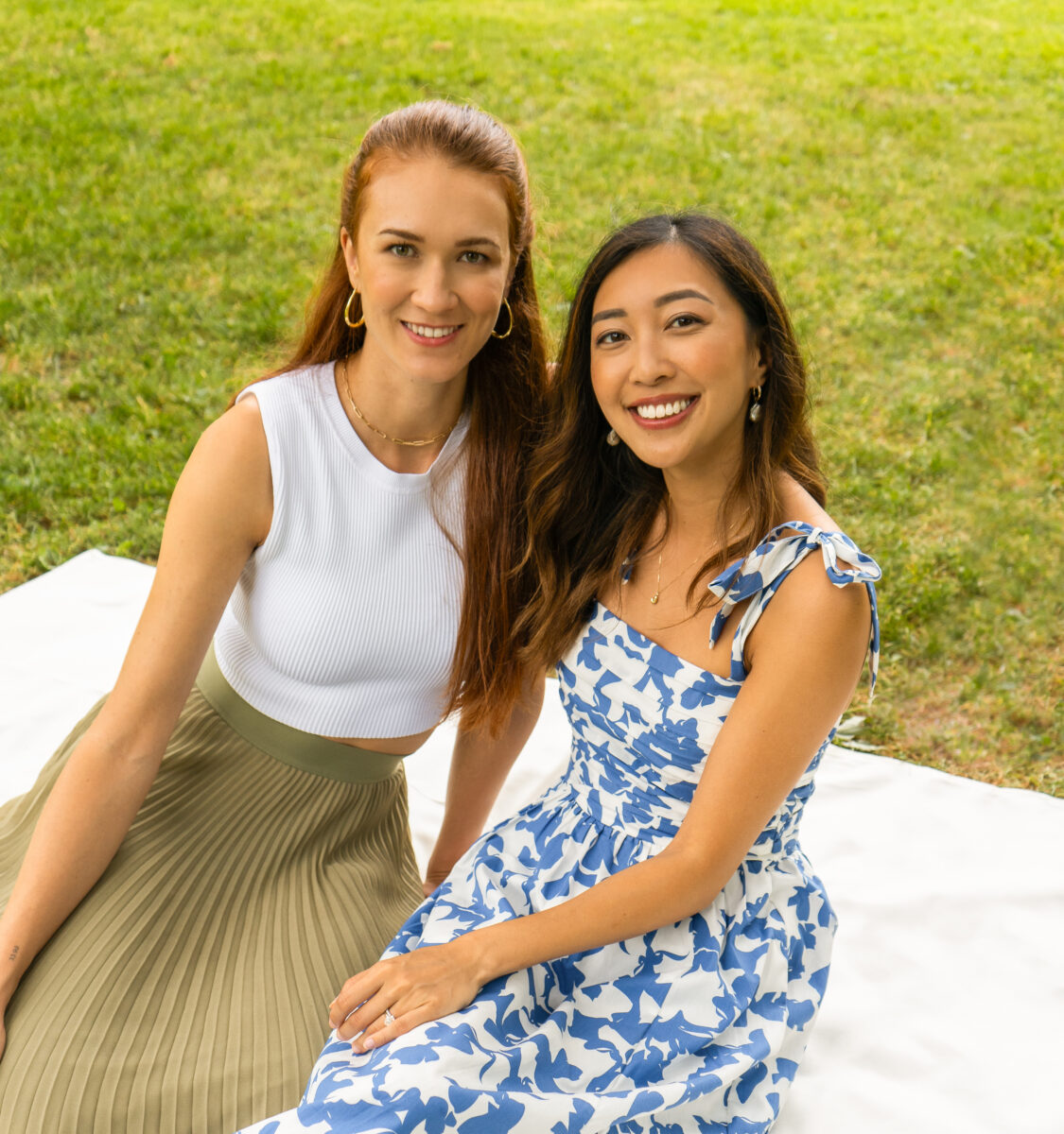 Laura Thompson (L) and Connie Lo