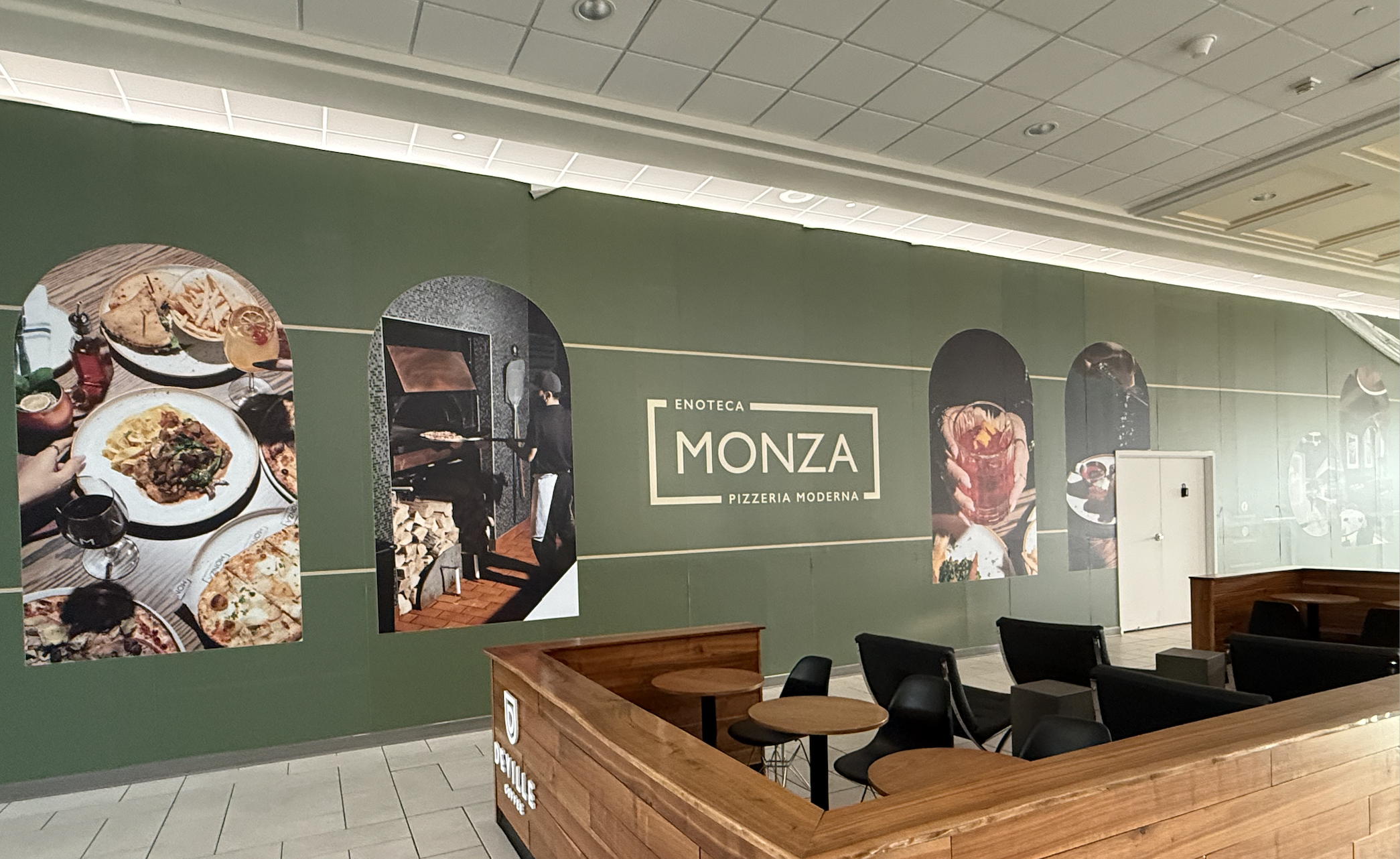 CF Market Mall. Photo: Mario Toneguzzi CF Market Mall. Photo: Mario Toneguzzi