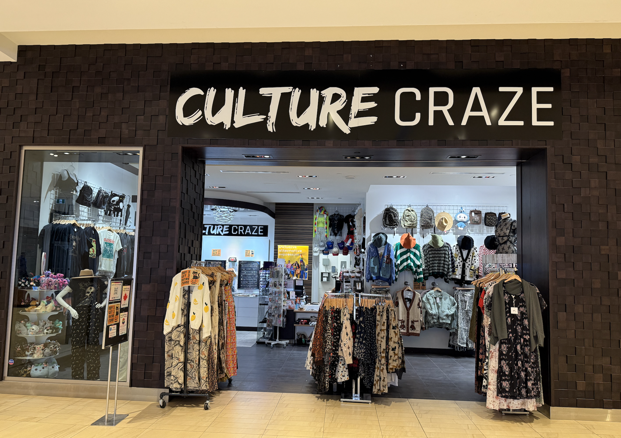 Culture Craze, Midtown Plaza, Saskatoon. Photo: Mario Toneguzzi