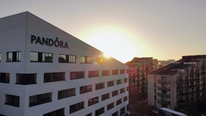 Pandora photo