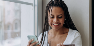 Canadians missing out on rewards: Majority fail to maximize loyalty programs, survey finds Mikhail Nilov photo