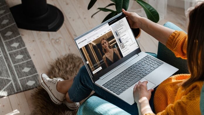 Amazon website photo
