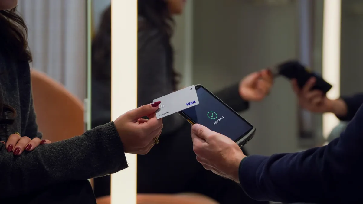 Adyen photo