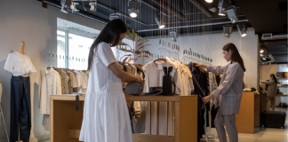 Retail payroll employment declines in June: Statistics Canada Ron Lach photo