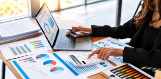 Canadian Small Businesses Grapple With Late Payments and Rising Debt